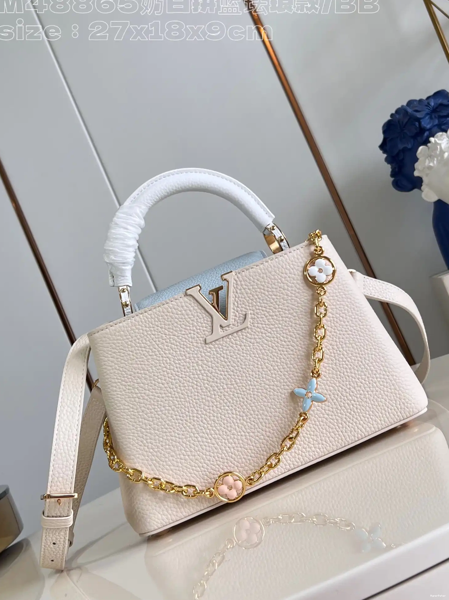 VUITTON LOUIS BB-27*18*9CM CAPUCINES 0607
